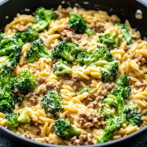 Delicious ground turkey orzo recipe featuring broccoli.