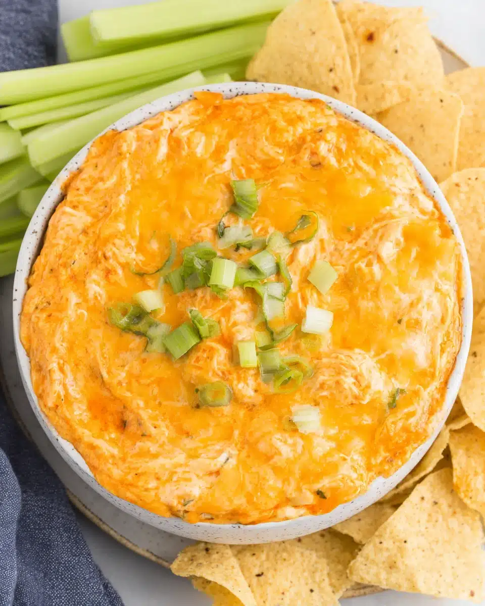 Easy Slow Cooker Buffalo Chicken Dip for Gatherings
