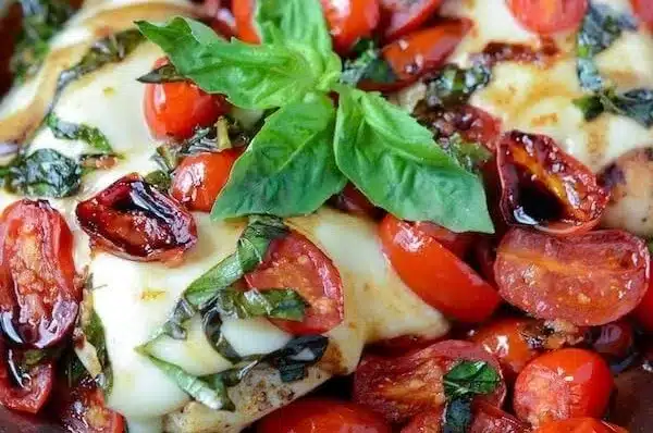 30-Minute One Pan Caprese Chicken