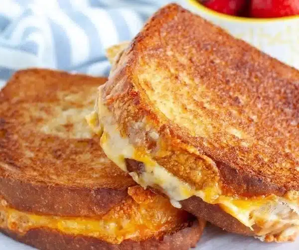 Easy Air Fryer Grilled Cheese Sandwich